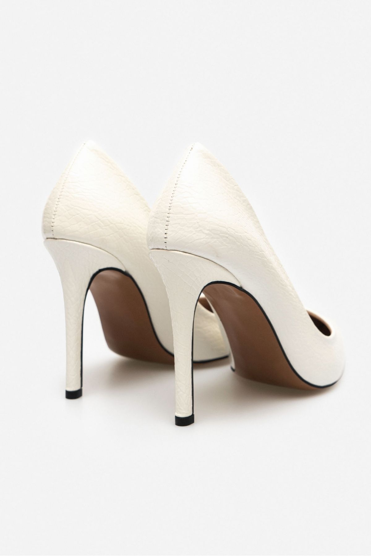 NİŞANTAŞI SHOES-Stiletto de damă cu vârf ascuțit din piele lăcuită cu model alb Demacia 8