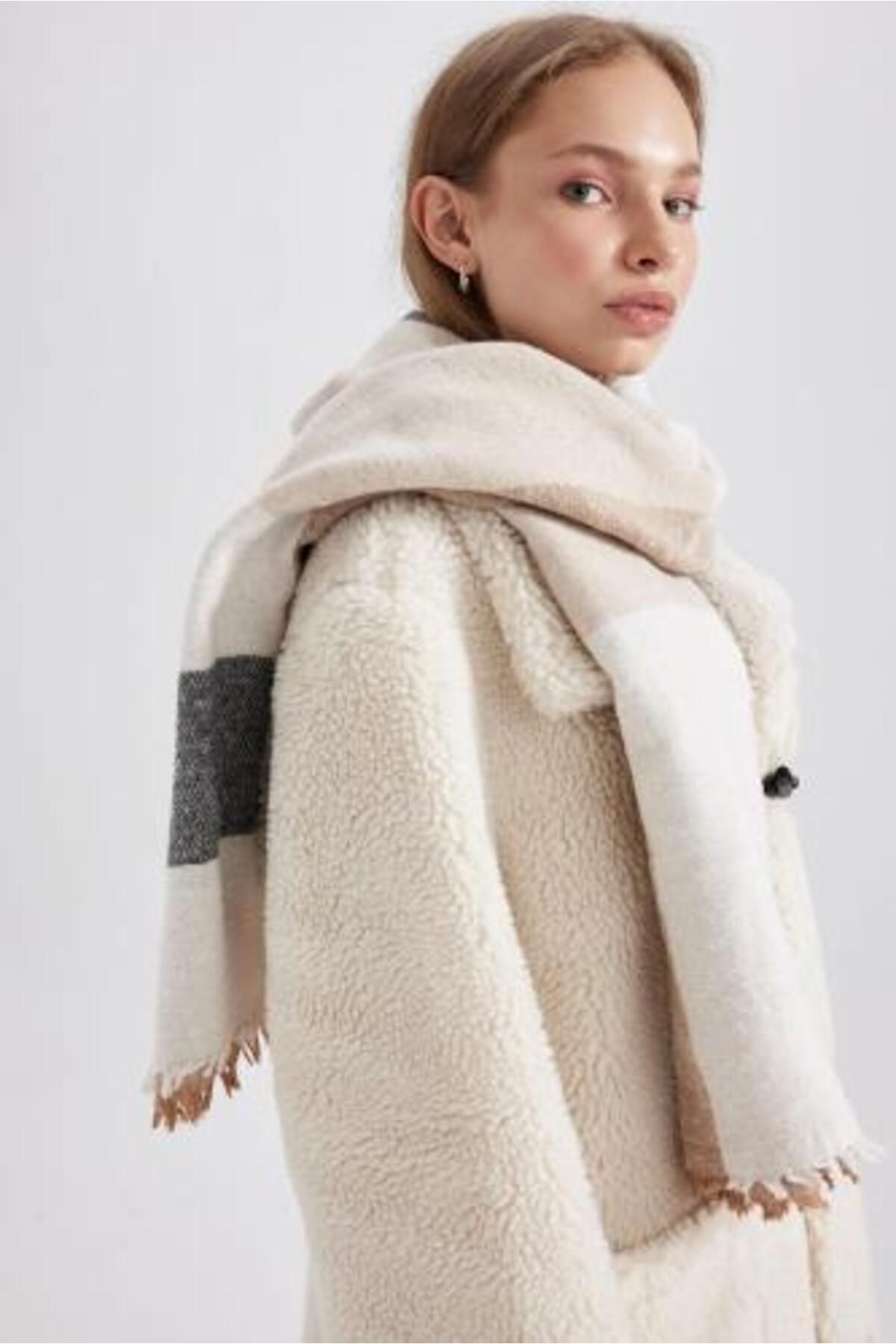 DeFacto-Strickschal für Damen 5