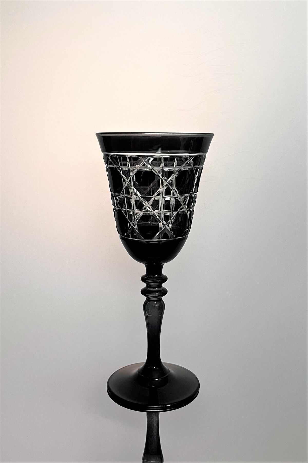 DECOSTYLE Gloria Hand Cut Colorful Goblet Glass 270 cc