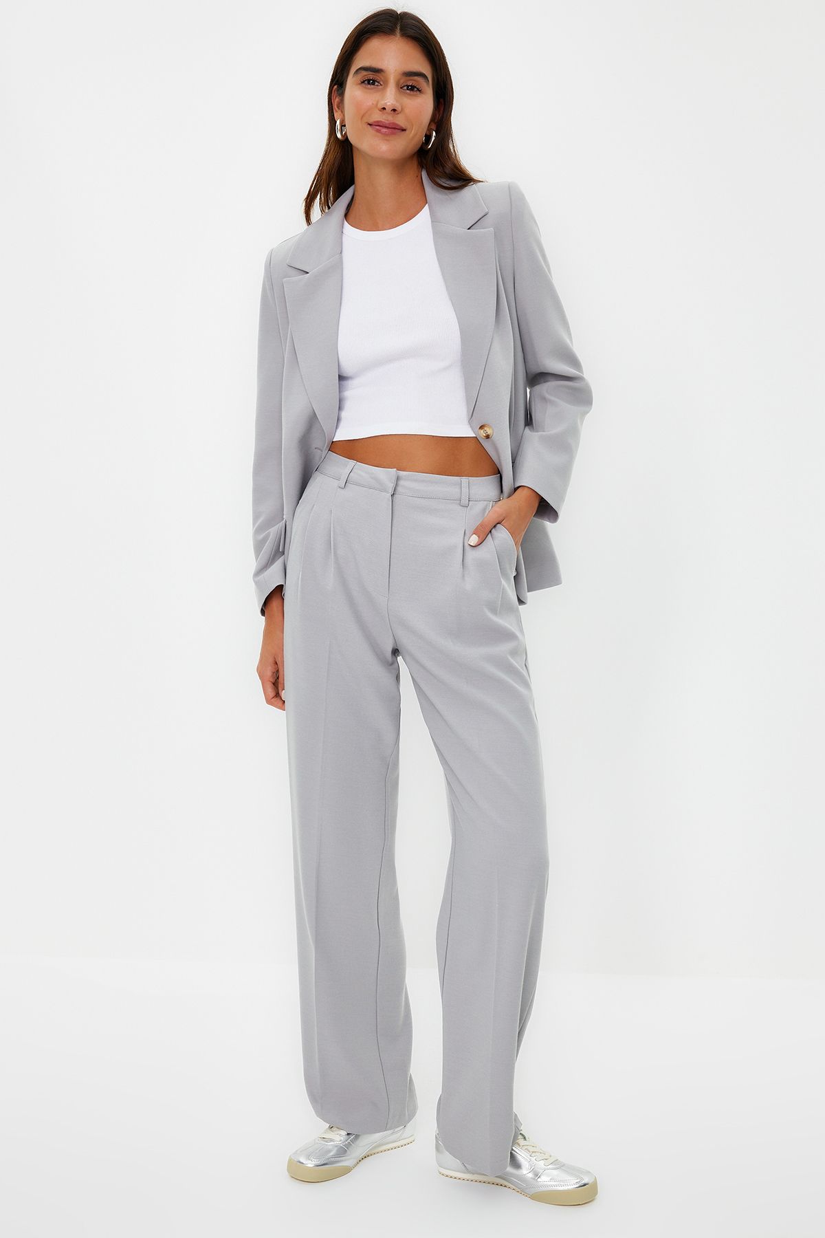 Trendyol Collection-Graue, gerade geschnittene, plissierte Webhose in limitierter Auflage TWOAW23PL00401 9