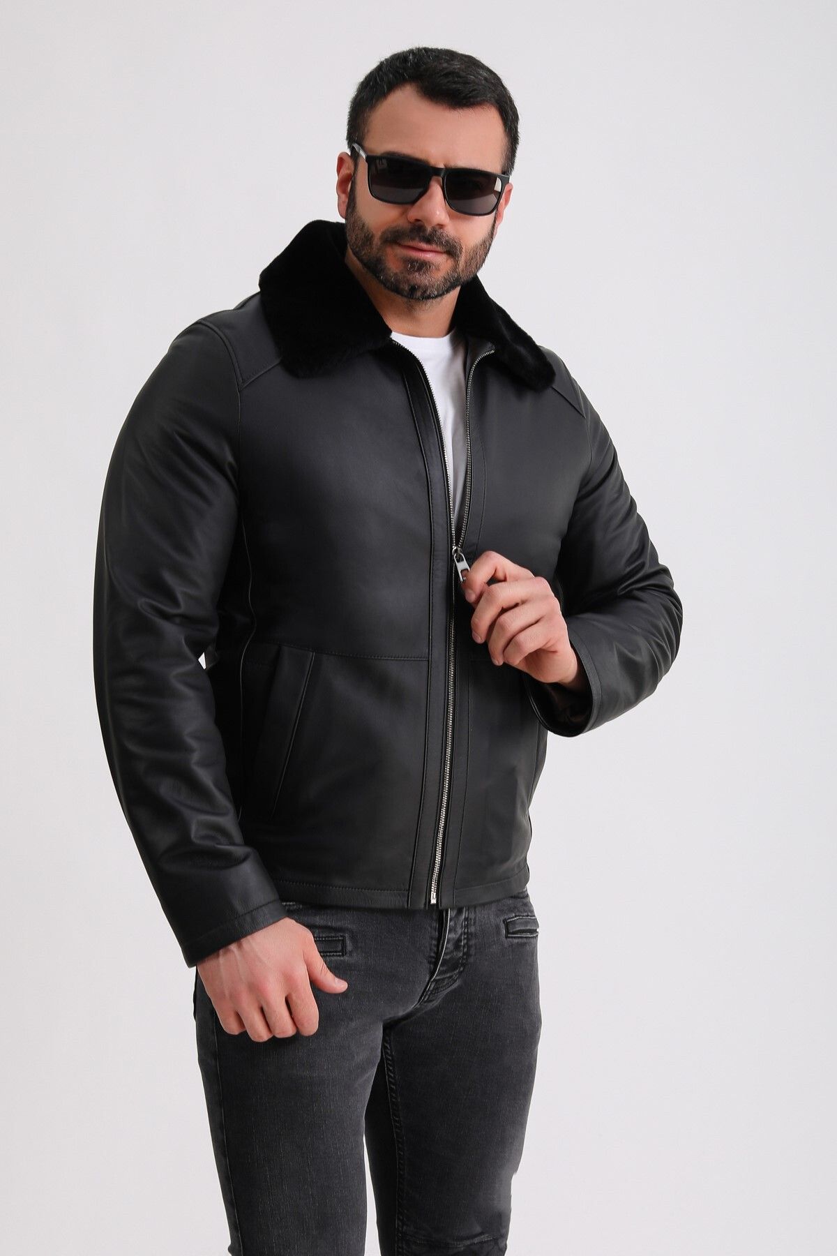 Leather Club-Taffeta Leather Jacket with Black Fur Accessories 3