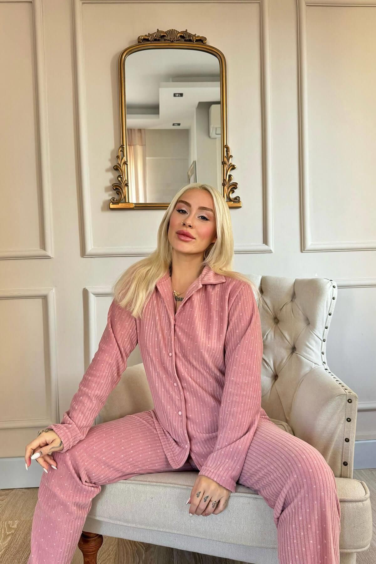 Pijamaevi-Pink Punt Patterned Front Buttoned Plush Fleece Pajama Set 3