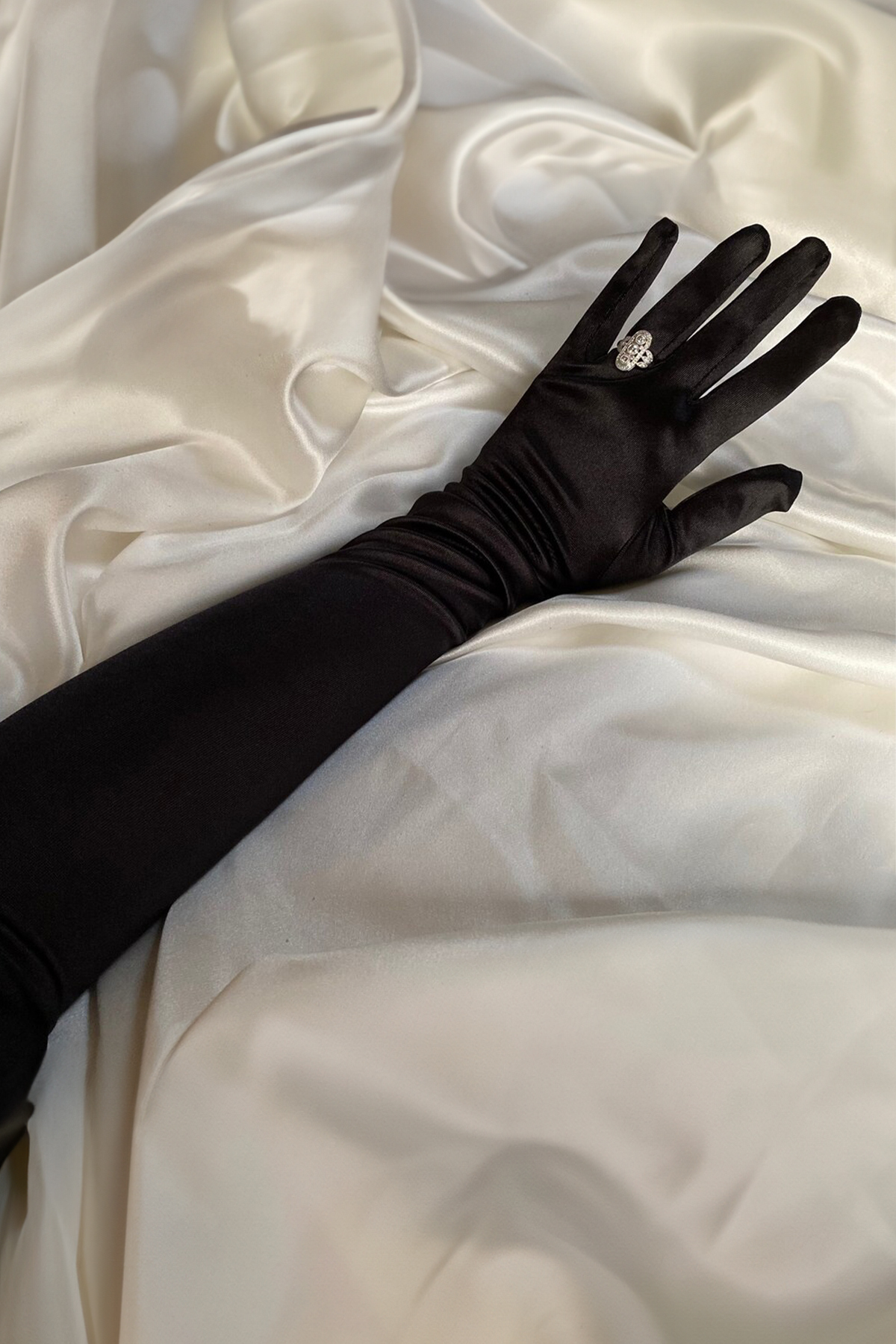 Hayalperest boncuk  Uzun Gelin Eldiveni Saten Düğün Kostüm Eldiveni Opera ve Balo İçin Saten Eldiven Siyah - Görsel 5