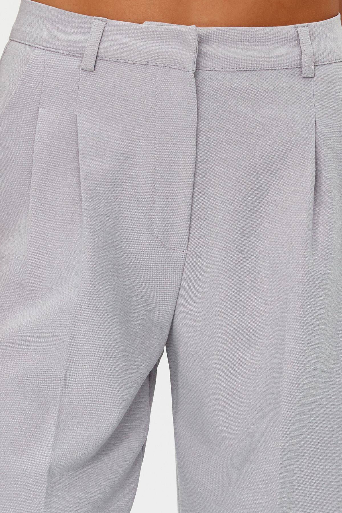 Trendyol Collection-Graue, gerade geschnittene, plissierte Webhose in limitierter Auflage TWOAW23PL00401 11