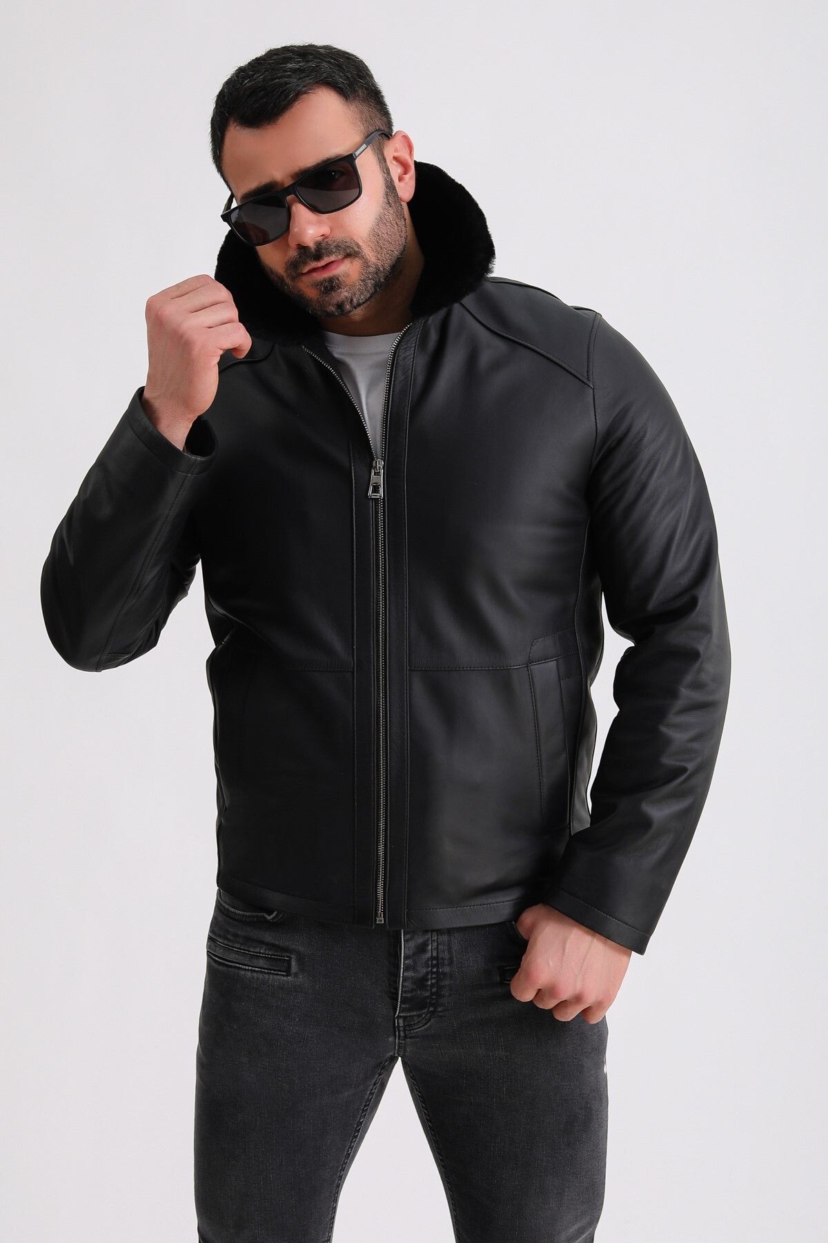Leather Club-Taffeta Leather Jacket with Black Fur Accessories 2