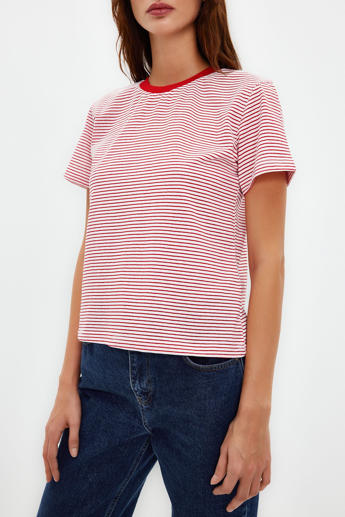 Trendyol Collection-Červené Ecru pruhované Premium Basic Regular/Normal Fit Pletené tričko Crew Neck TWOSS23TS00043 4