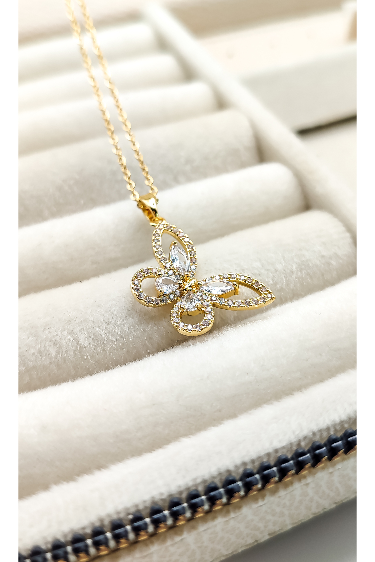 14 Ayar Altın Kaplama Zirkon Taşlı Kelebek Çelik Kolye