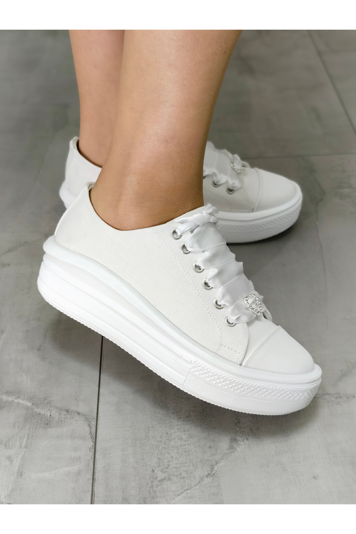 White Bridal Shoes Excellent Confoliated Flat Sole Extremely Comfortable New Design