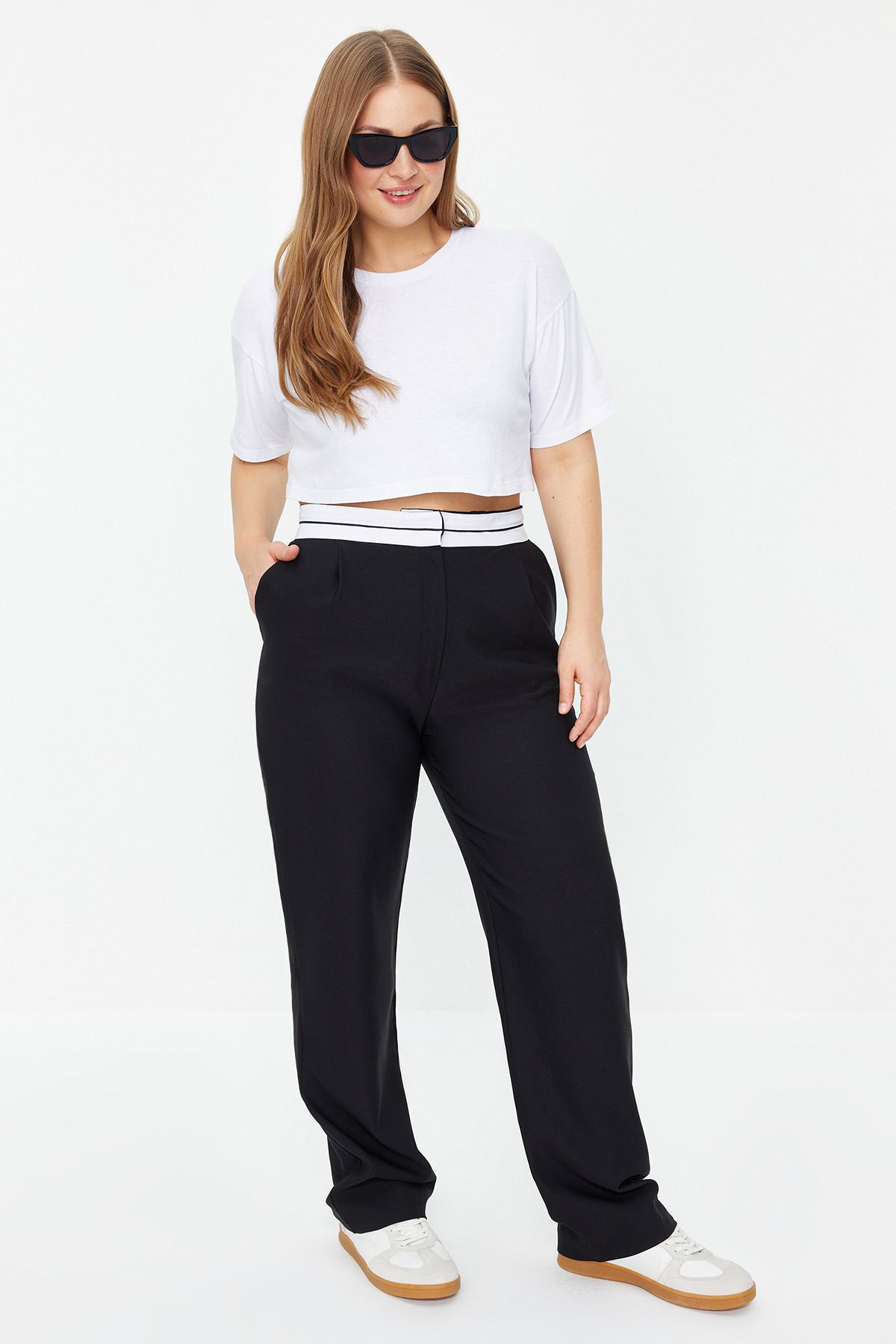 complete the look image