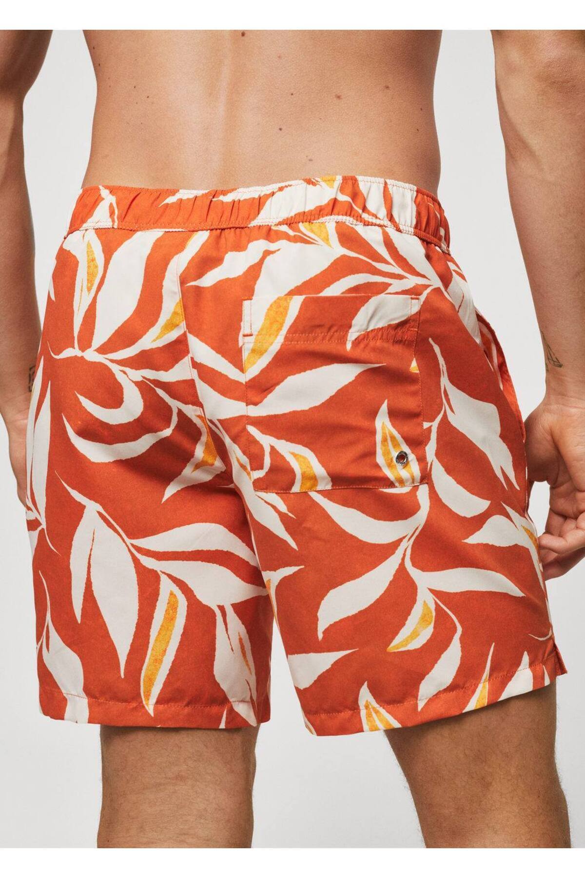 MANGO Man-Badeshorts mit tropischem Muster 4