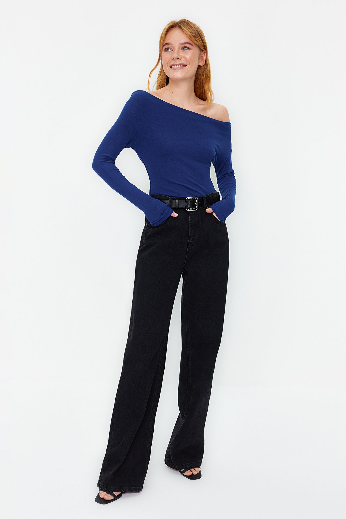 Trendyol Collection-Premium ανοιχτό μπλε ναυτικό πλεκτή μπλούζα με λαιμόκοψη - TWOAW24BZ00227 2
