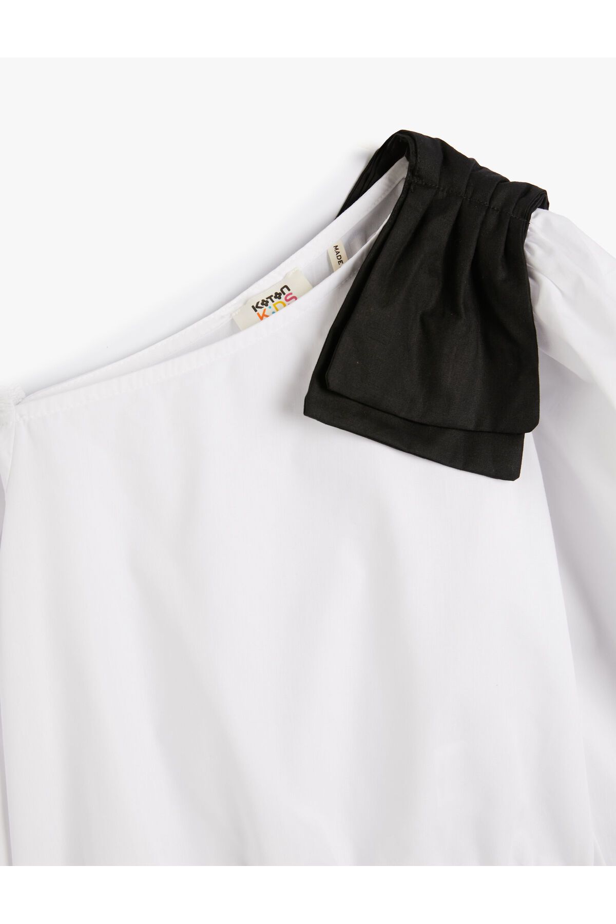 Koton-Sweatshirt Asymmetrical Collar Long Sleeve Applique Detailed Cotton 3