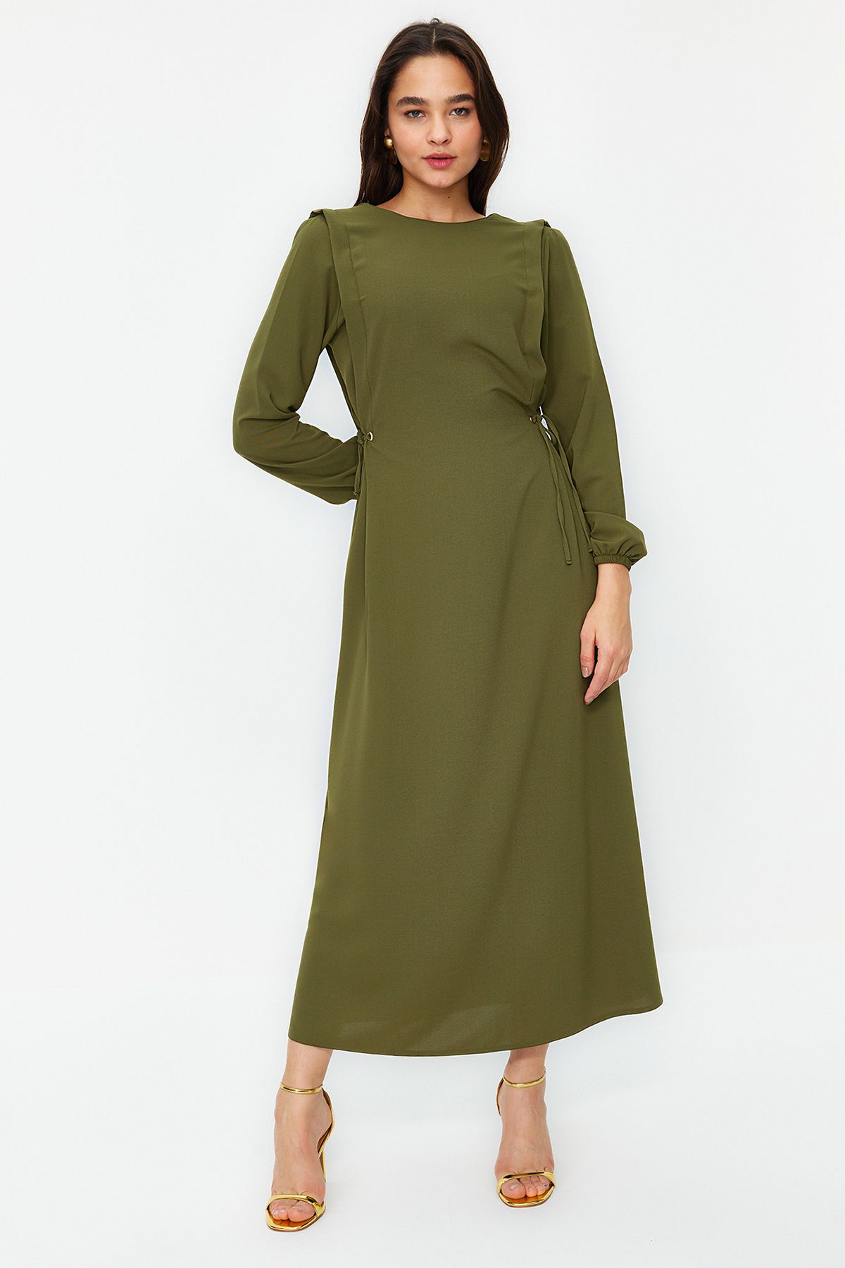 Trendyol Modest-Grünes Taillen-Seilband, detailliertes elastisches Aerobin-Webkleid am Ärmelende TCTSS22EB00104 3