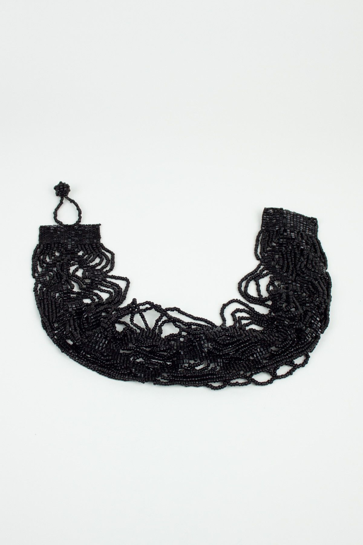 Black necklace deals design