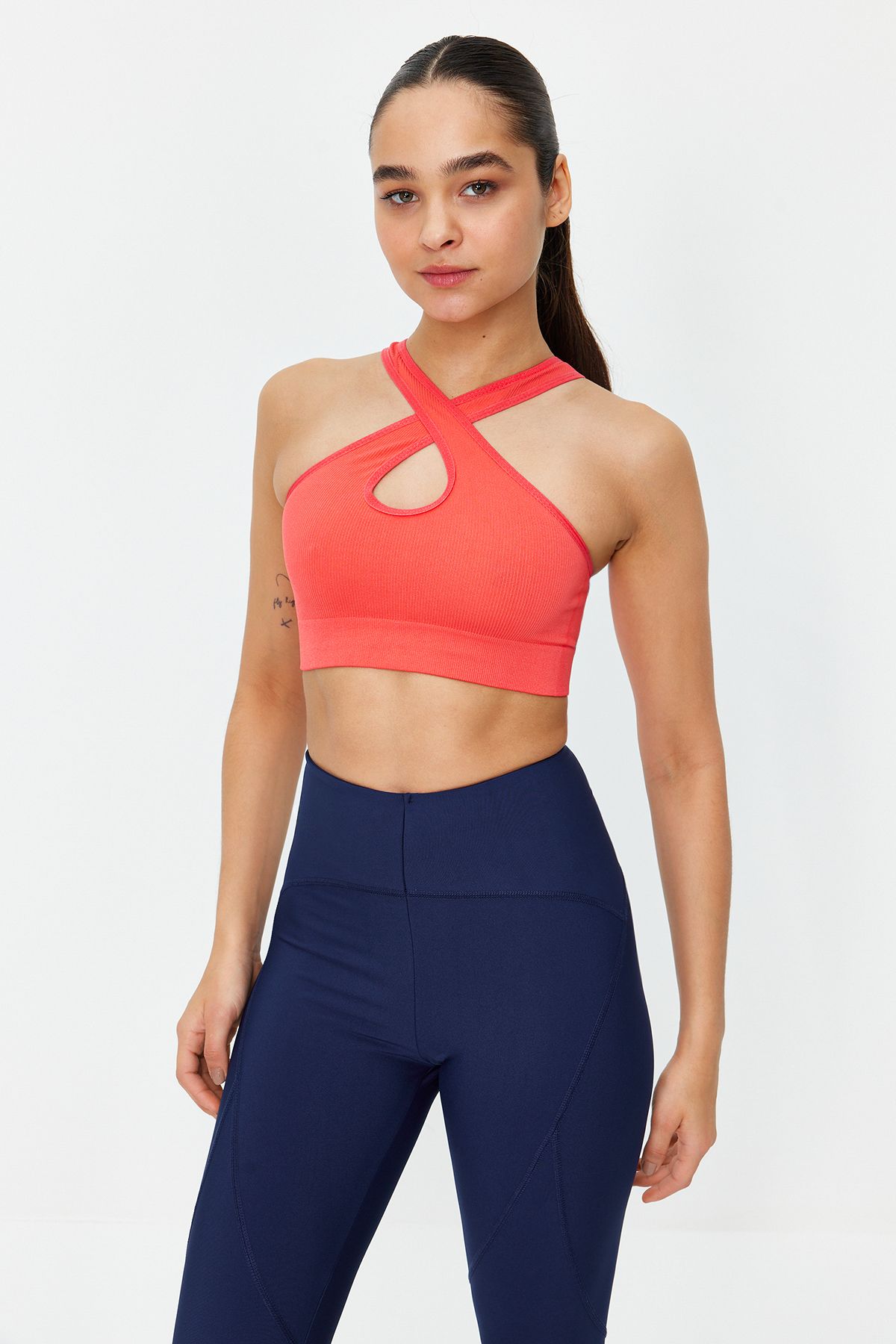 Trendyol Collection Pomegranate Blossom Seamless Light Support/Shaping Sports  Bra TWOAW23SS00002 - Trendyol