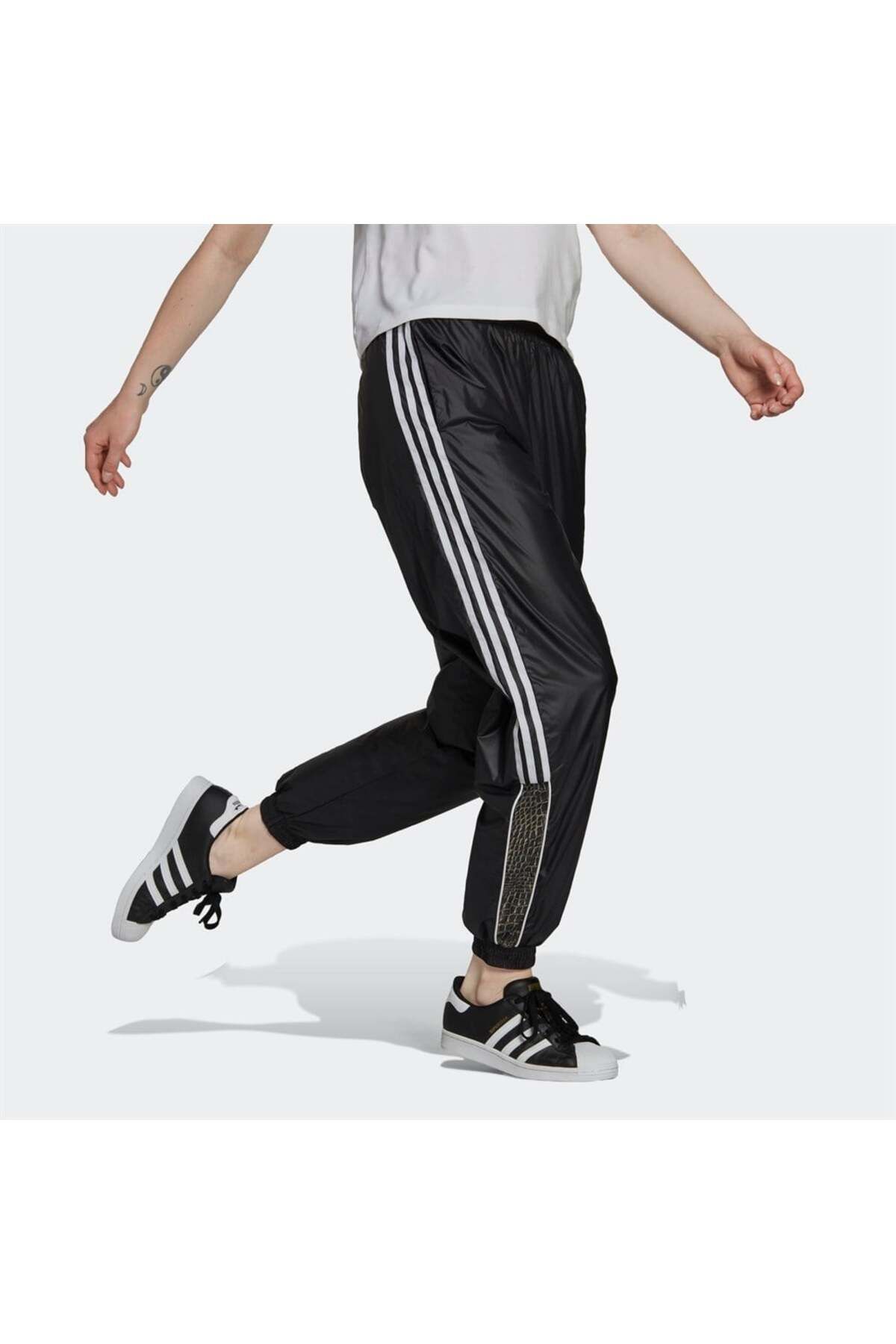 Adidas store running sweatpants