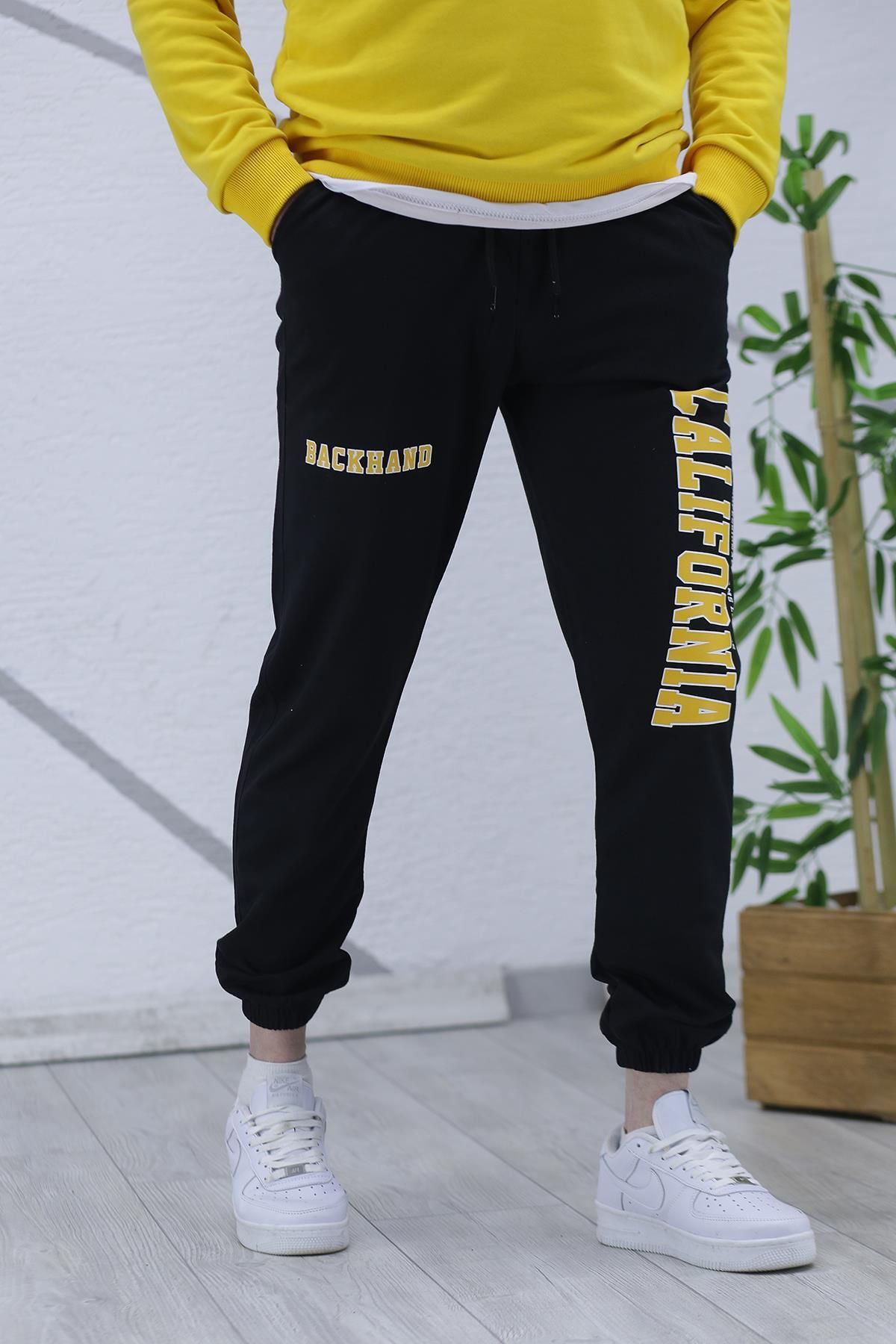 Thin tracksuit hotsell