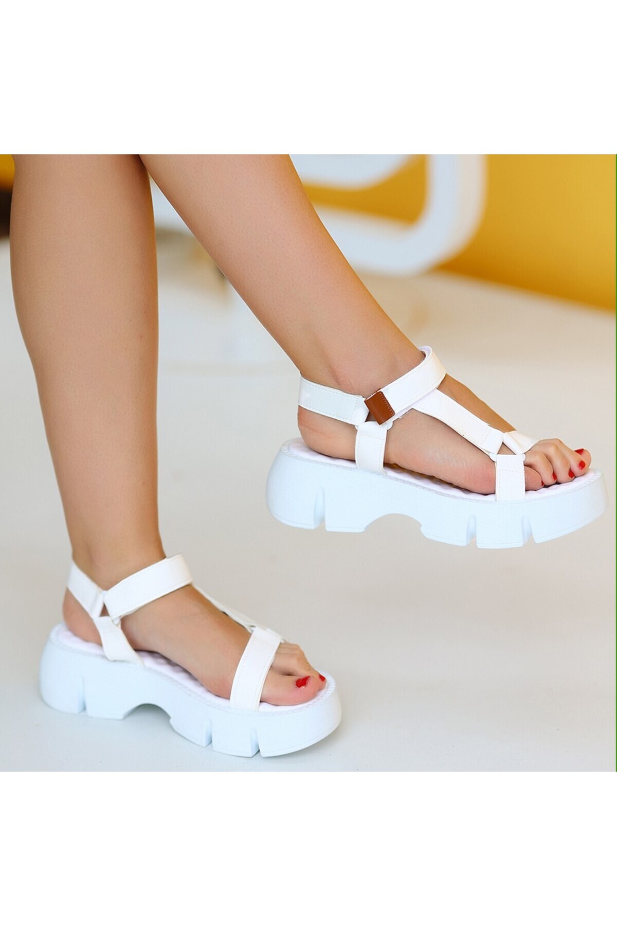 EFN.GİYİM Tlan Beyaz Cilt Sandalet