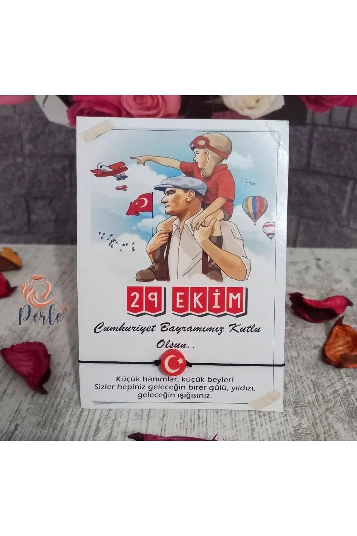 Perle88 29 EKİM iyi Tatiller, Okula, Sınıfına Hoşgeldin Hediyesi ipli Gülen Yüzlü Bileklik 24Adet