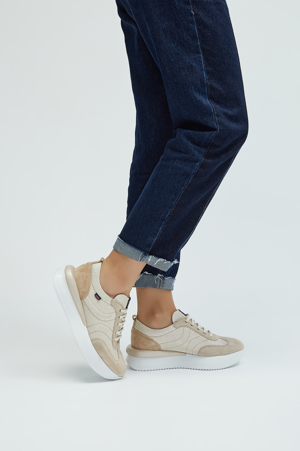 کالاگان کفش‌های کتانی و ورزشی زنانه چرم/نساجی ۶۱۸ ۵۱۲۰۰ Bn Ayk Y23