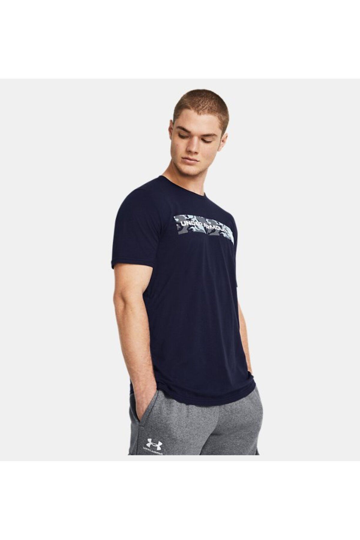 تی شرت مشکی مردانه آستین کوتاه سینه کامو در UA 1376830 410 Under Armour