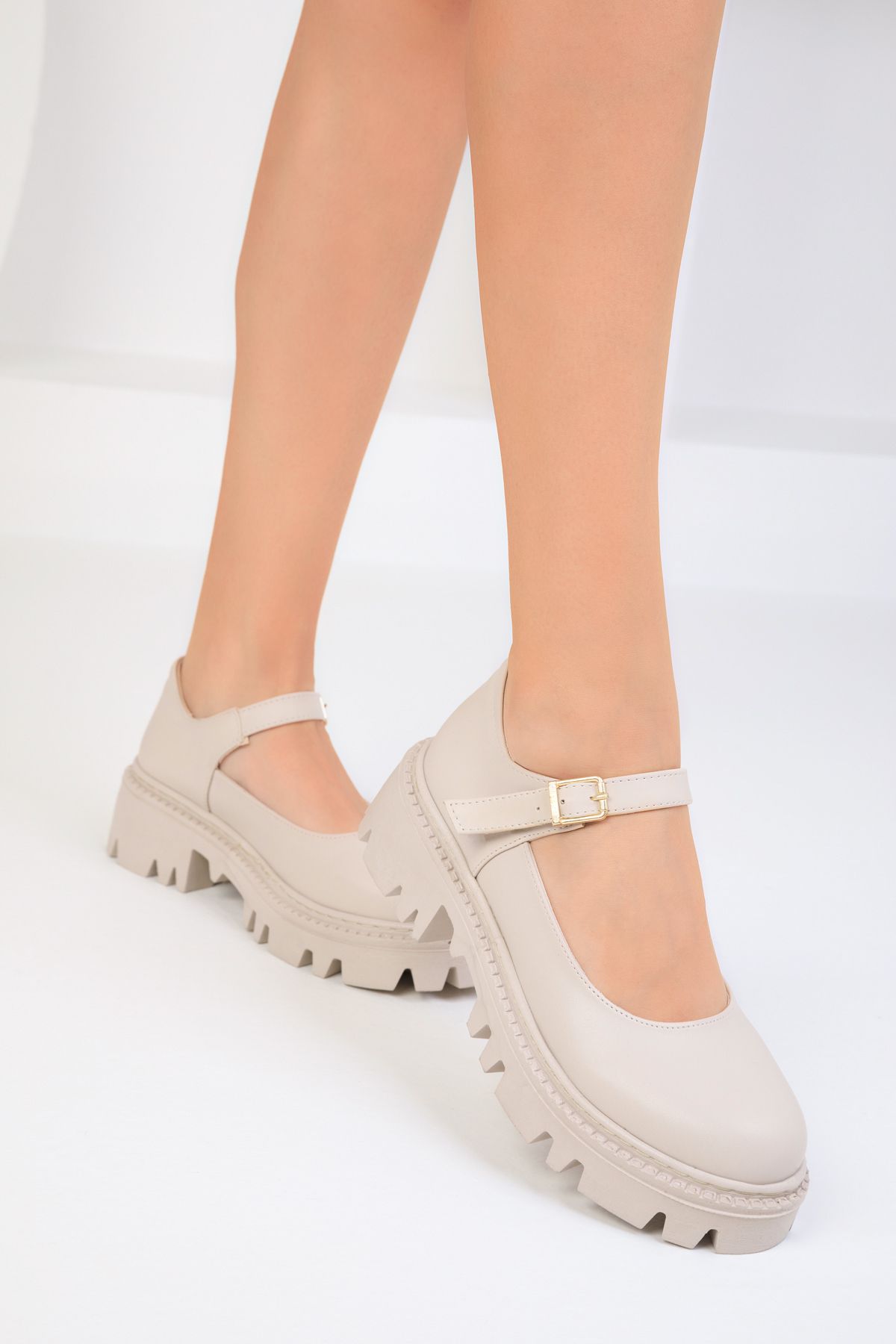 SOHO-Beige Women's Casual Shoes 18644 5