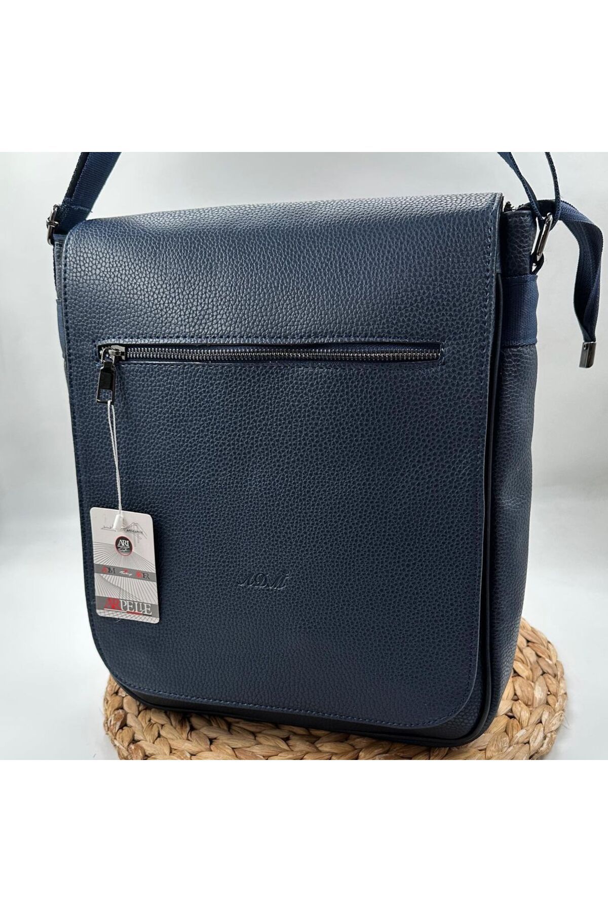 YOGII Shoulder Bag - Dark blue - Plain