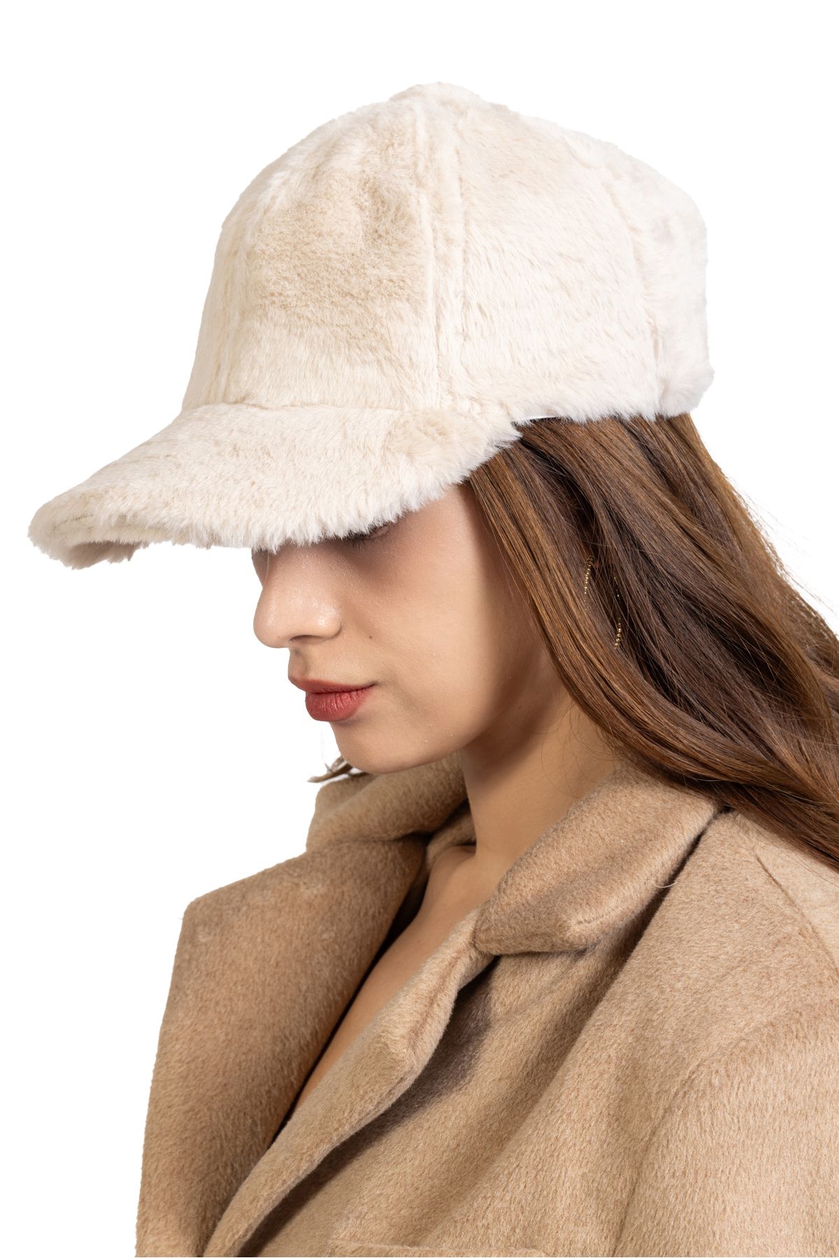 Yumuşak Tüylü Peluş Kışlık Kep Kadın Şapka Bej