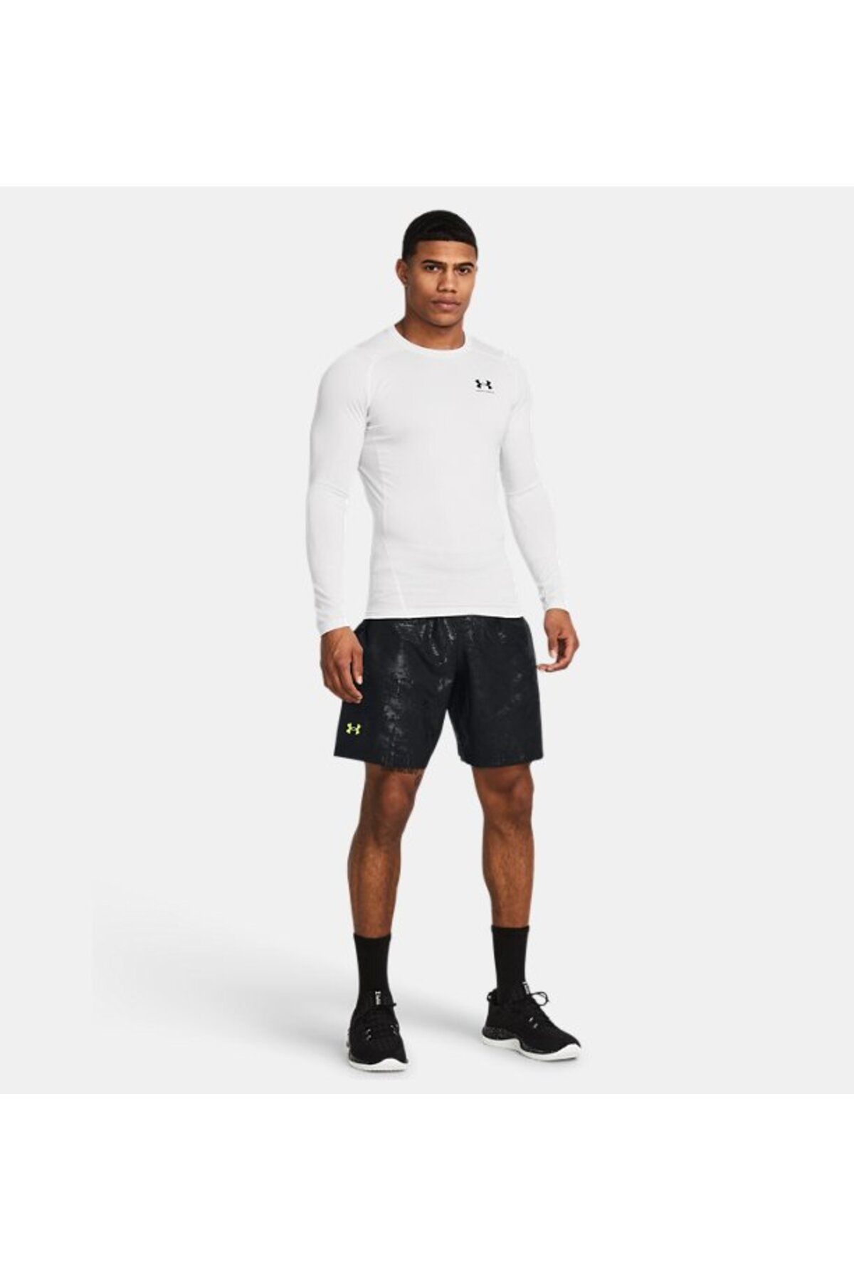 شورت ورزشی مشکی مردانه های چاپی بافندگی 1377137 003 Under Armour