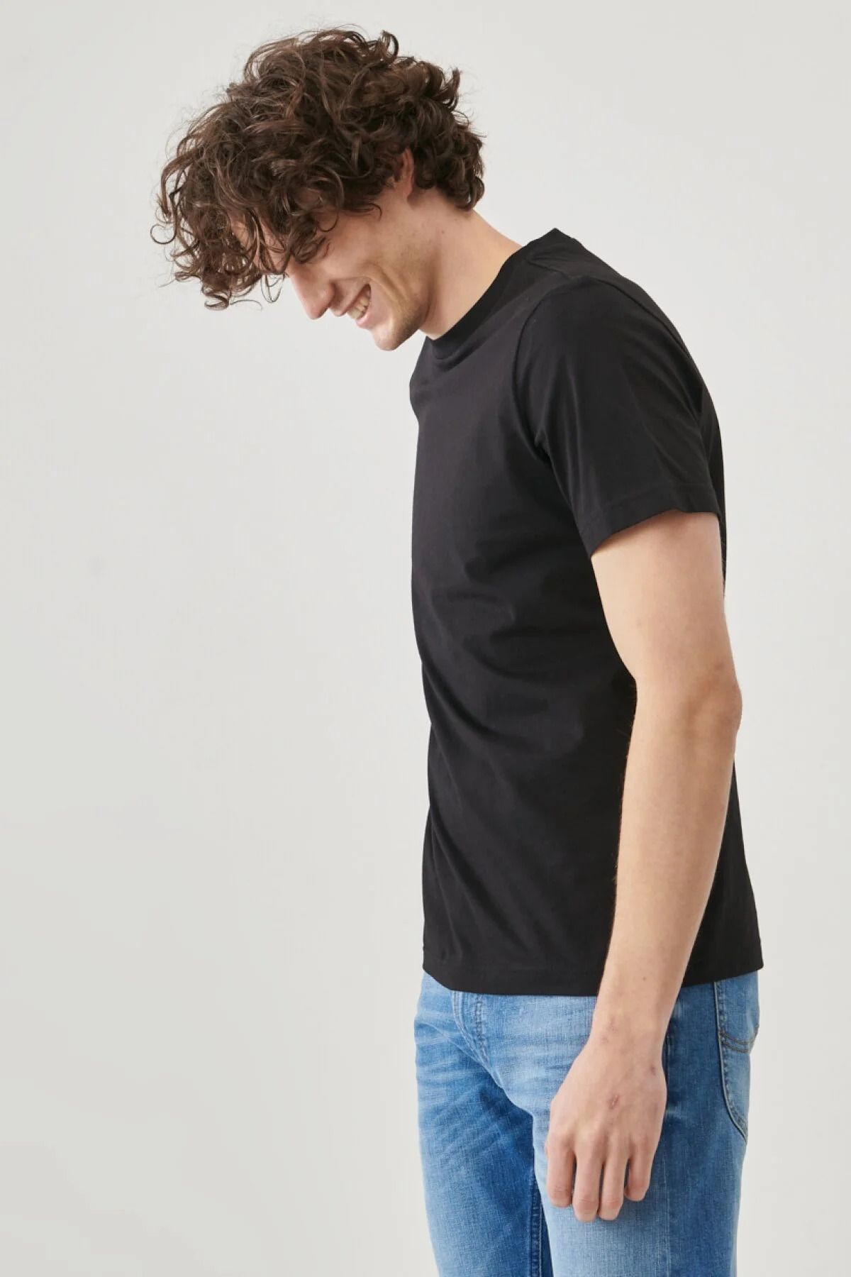 Lee Sıfır Yaka Regular Fit Erkek L221069001 %100 Siyah Yorumları Trendyol Fiyatı, Pamuk T-shirt 