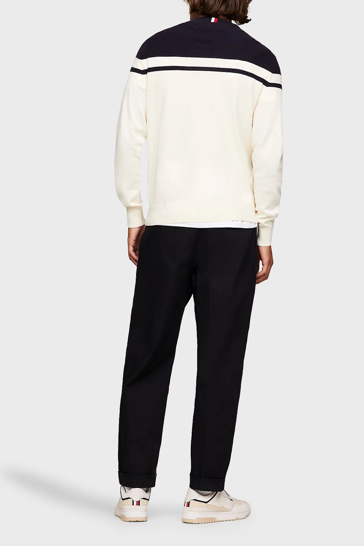 Tommy hilfiger shop sweater and sweatpants