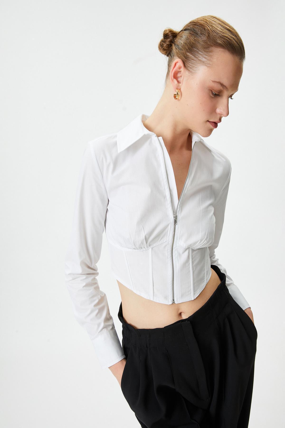 پیراهن زنانه مایل به سفید