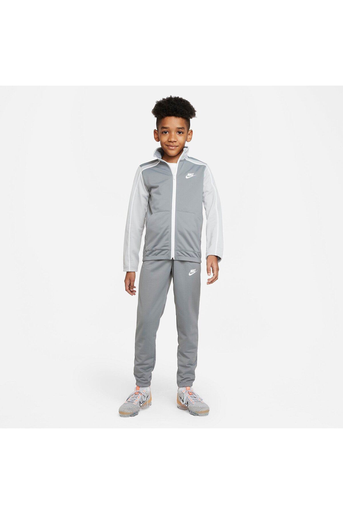 Nike sweatsuit hot sale for couples