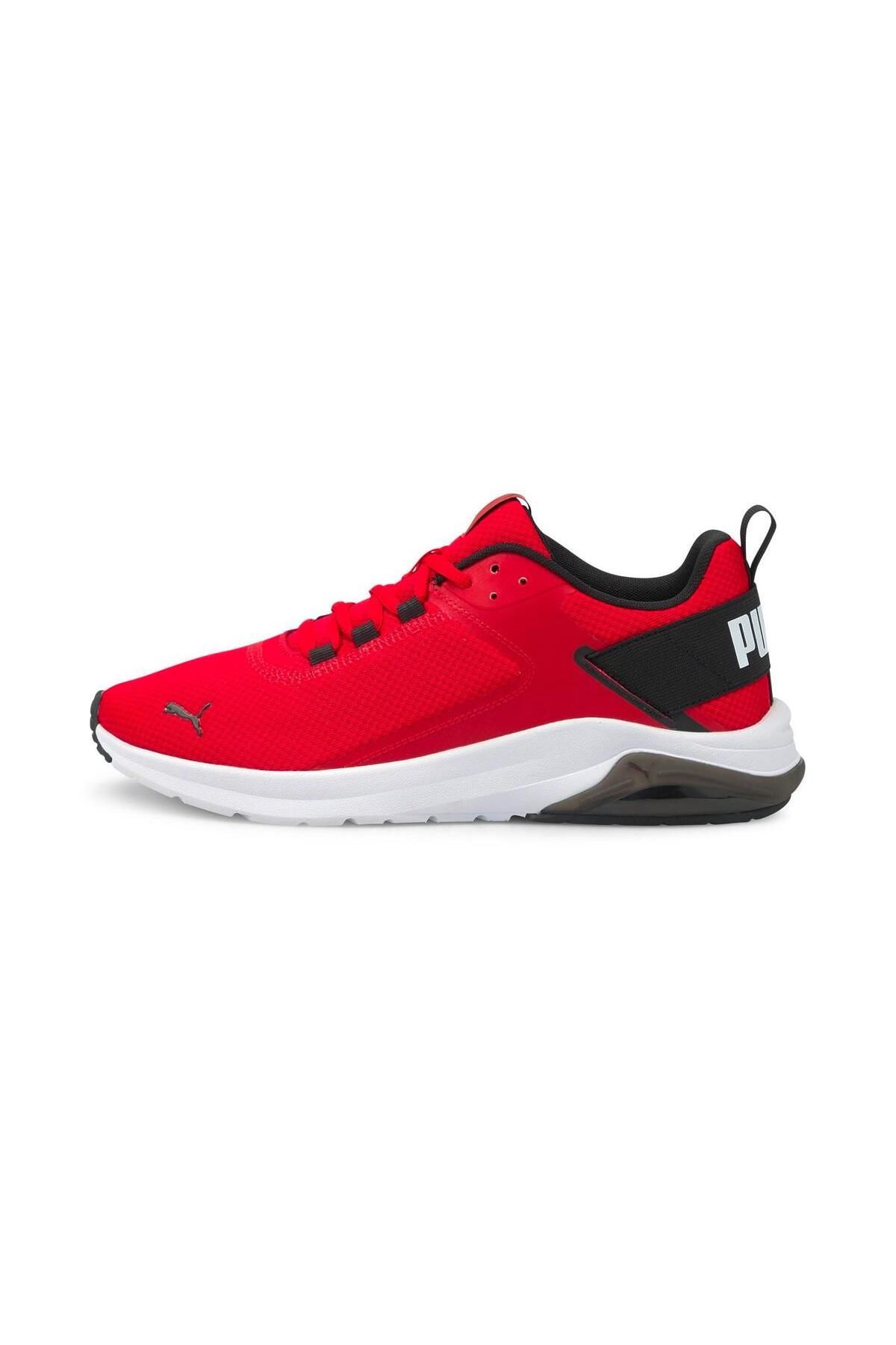 Nike best sale e puma