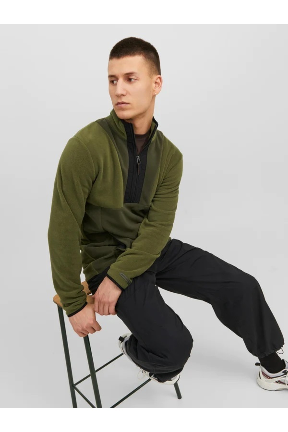 سویشرت مردانه سبز جک اند جونز | TYC6GF1WFN170289405451815 اورجینال - تصویر 3