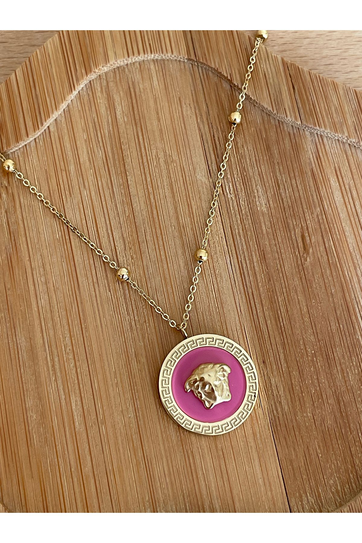 Versace medusa medallion necklace hotsell