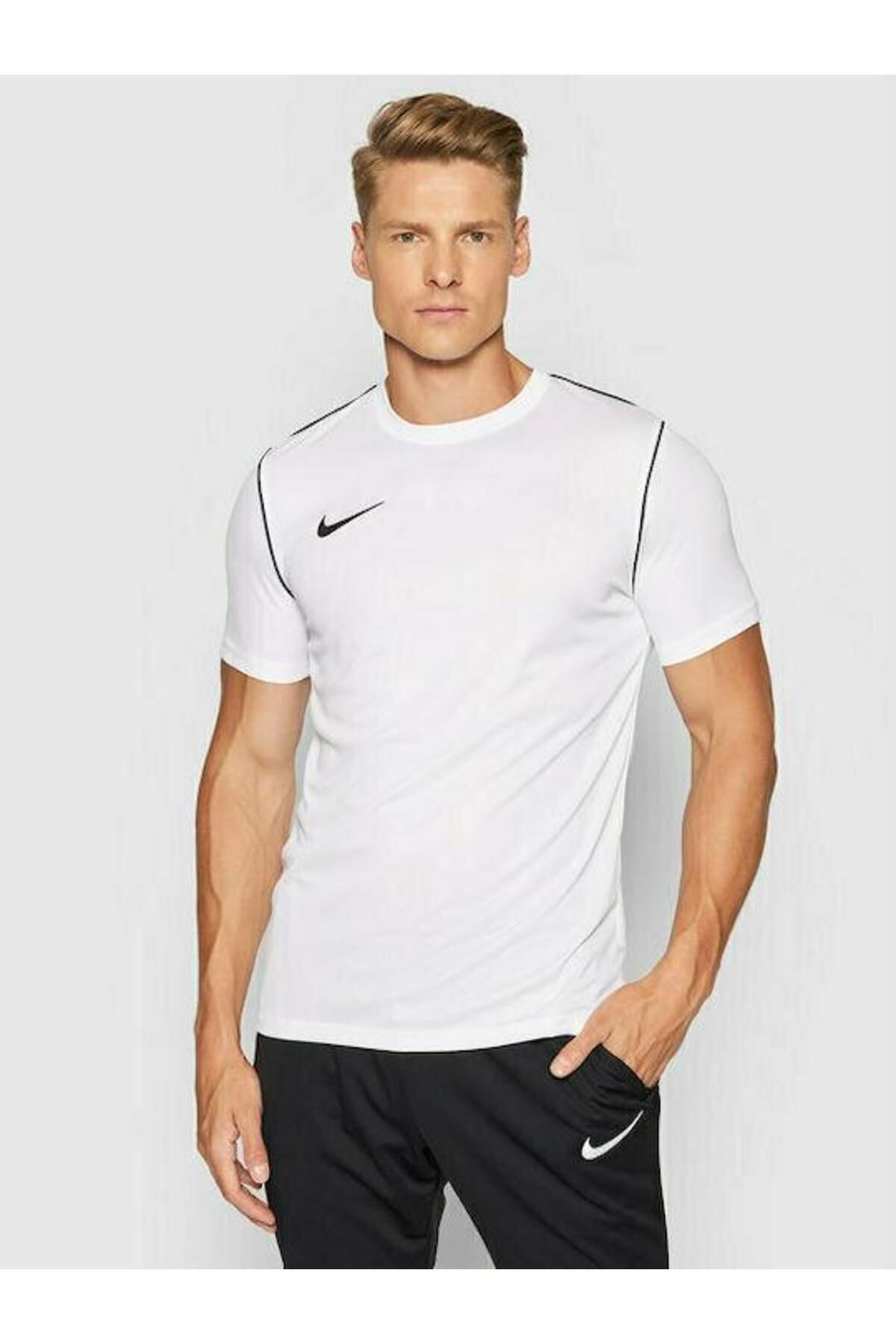 Nike T-Shirt M NK Dry PARK20 TOP SS Men's BV6883-010 (Black) (Large) :  : Clothing, Shoes & Accessories