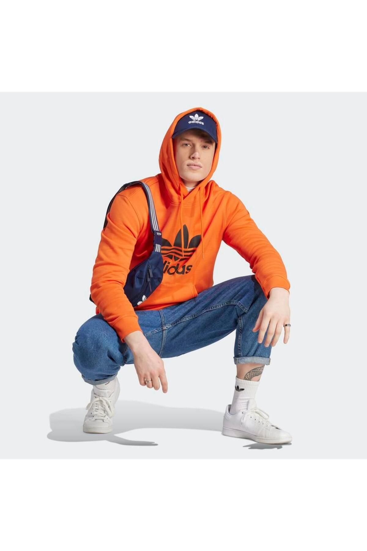 adidas Men s Orange Trefoil Sweatshirt Adicolor Classics II5769 Trendyol