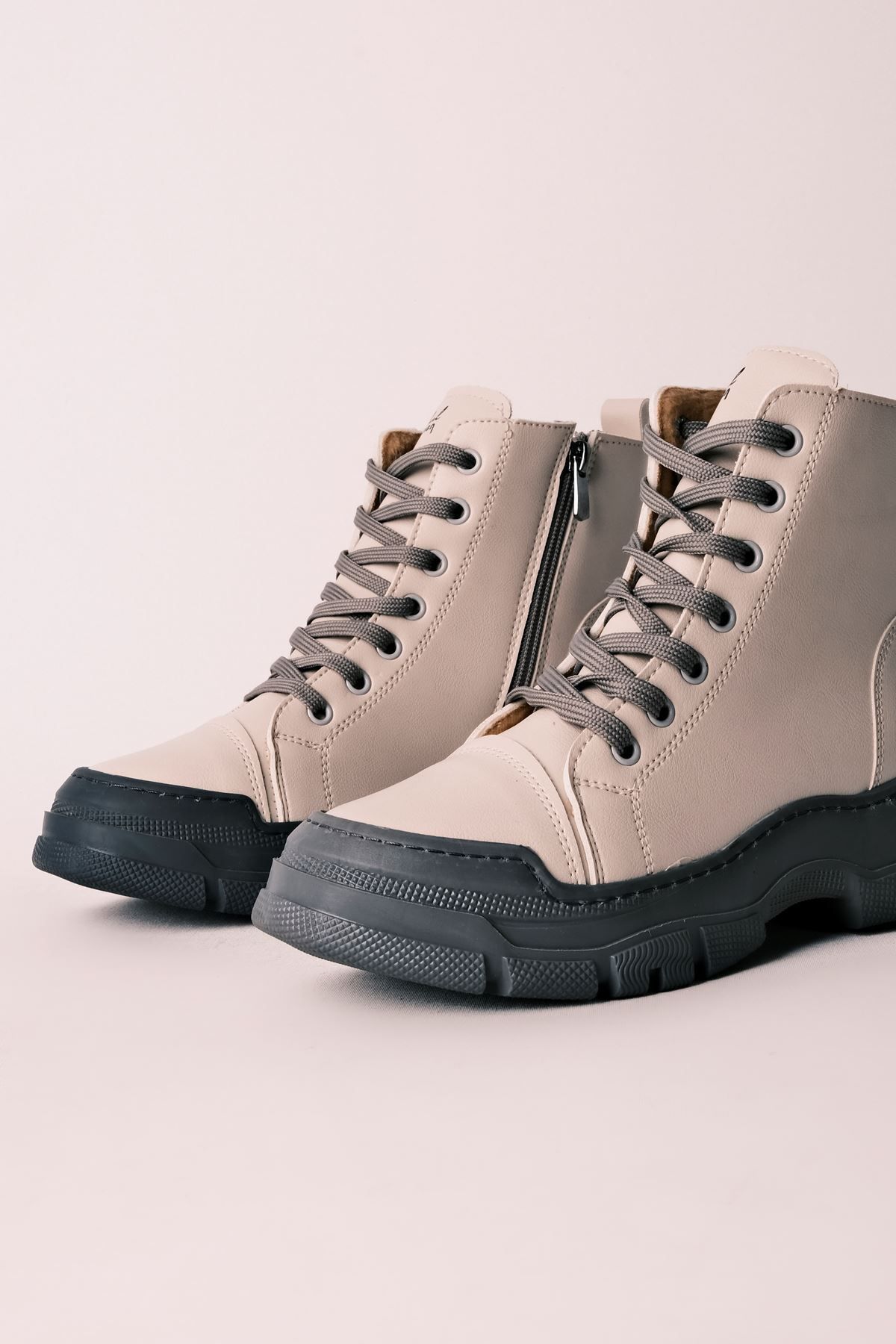Brs-Dora Women's Lace Detailed Boots-Grey 3