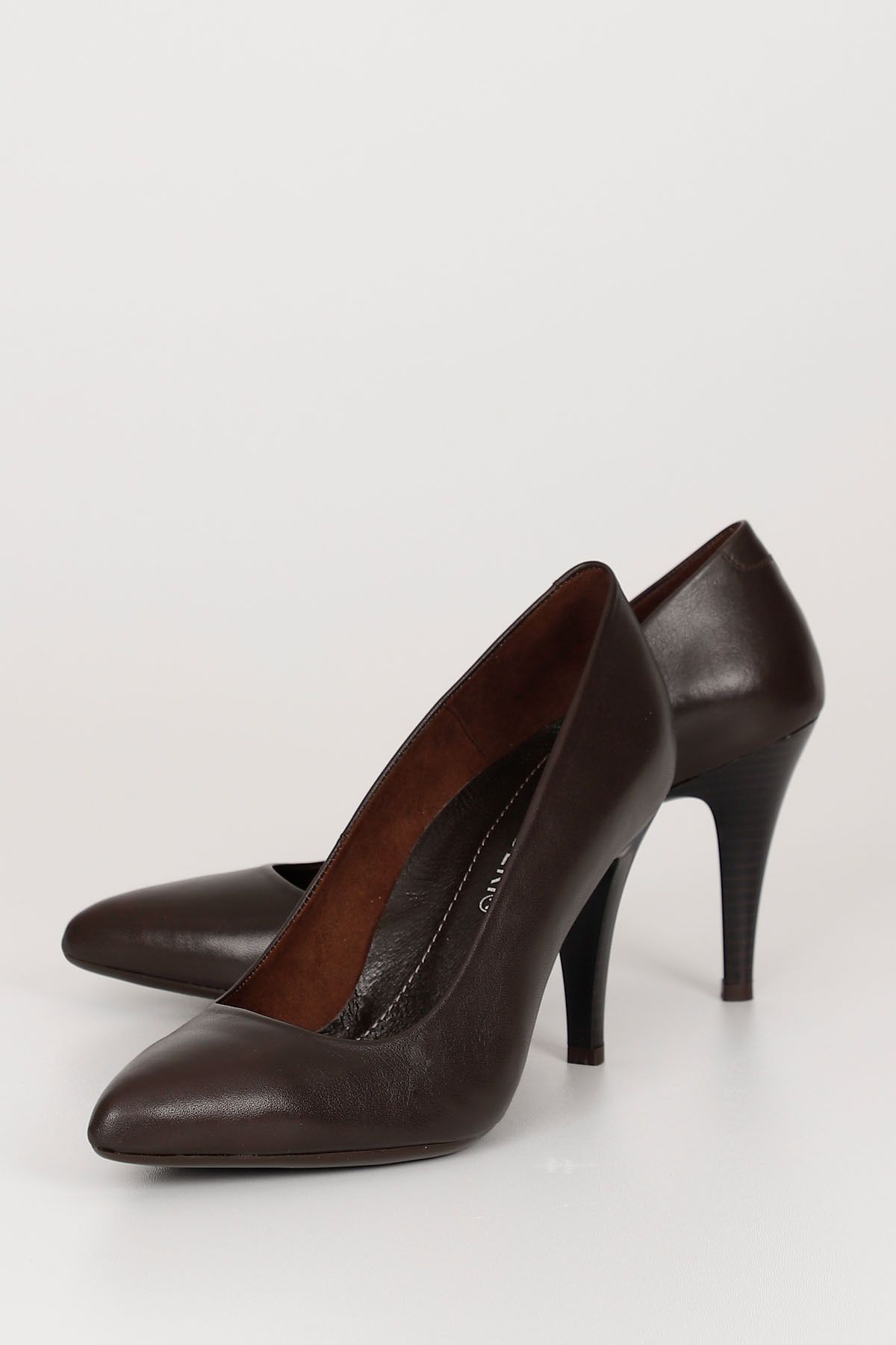 Dark brown 2025 high heel pumps