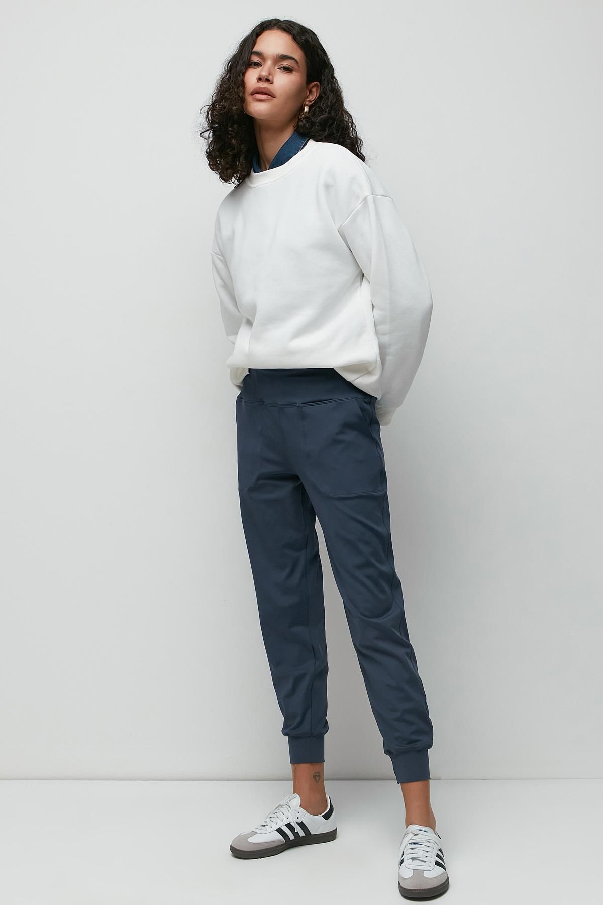 C City High Waist Cuffed Leg Jogger Sweatpants 811 Indigo Trendyol