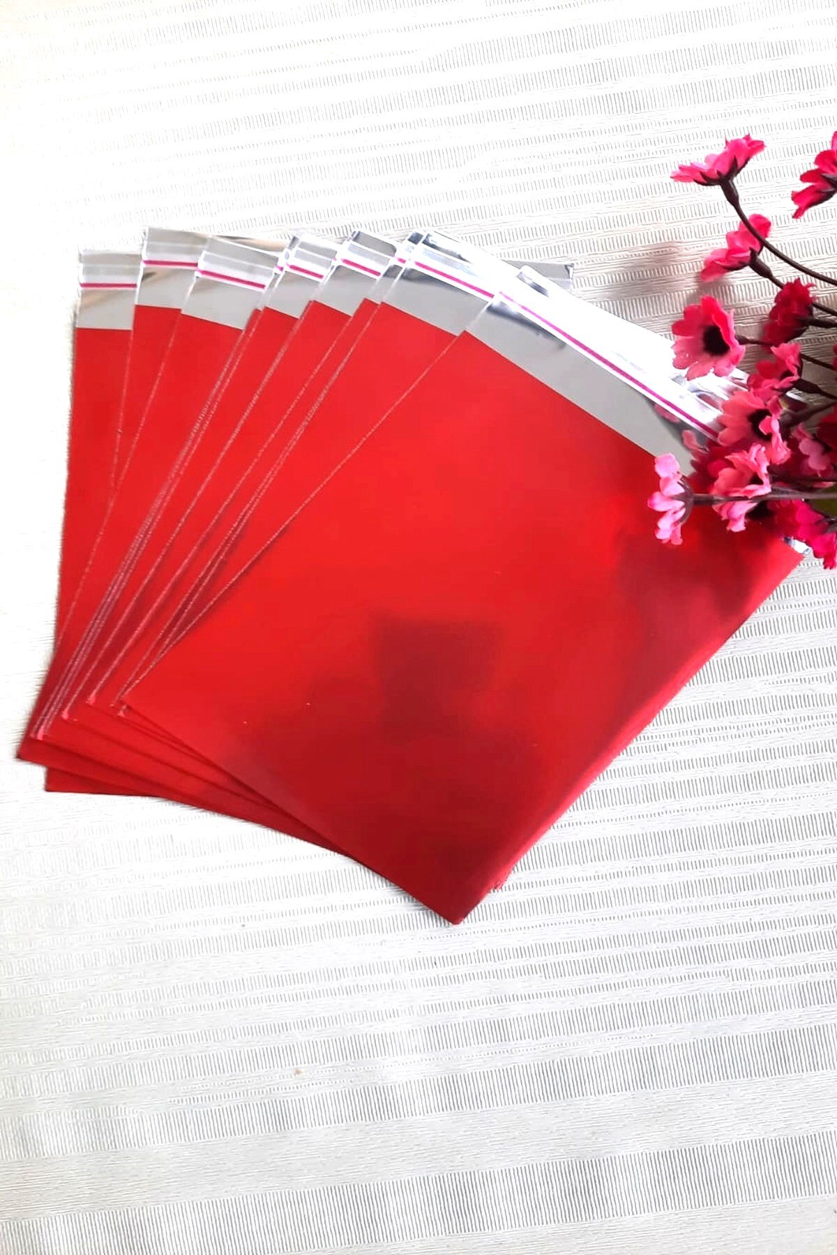 Emtory Home 15x25 cm Kırmızı Janjanlı 10 Adet Hediye Paketi - Yapışkanlı