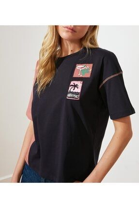 Kadın Lacivert Çok Renkli Nakış Detaylı Oversize T-Shirt TS0004