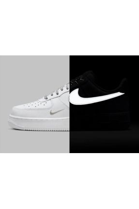 Nike swoosh reflective deals