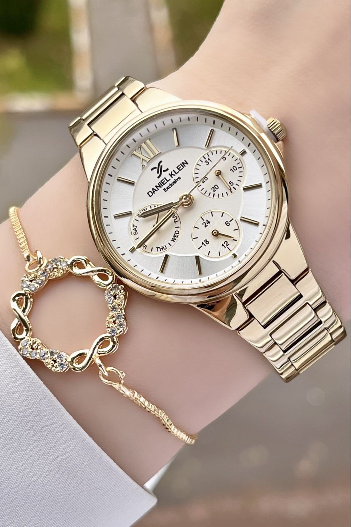 Daniel Klein Watch Gold colored Gold Trendyol