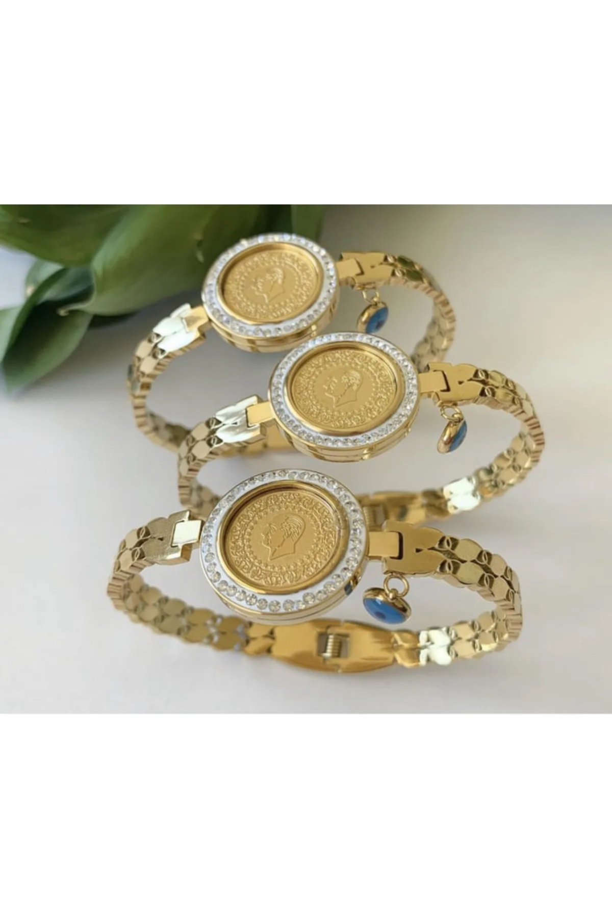 Kadın 316 L çelik boncuklu çeyrekli gold renk Vip bileklik