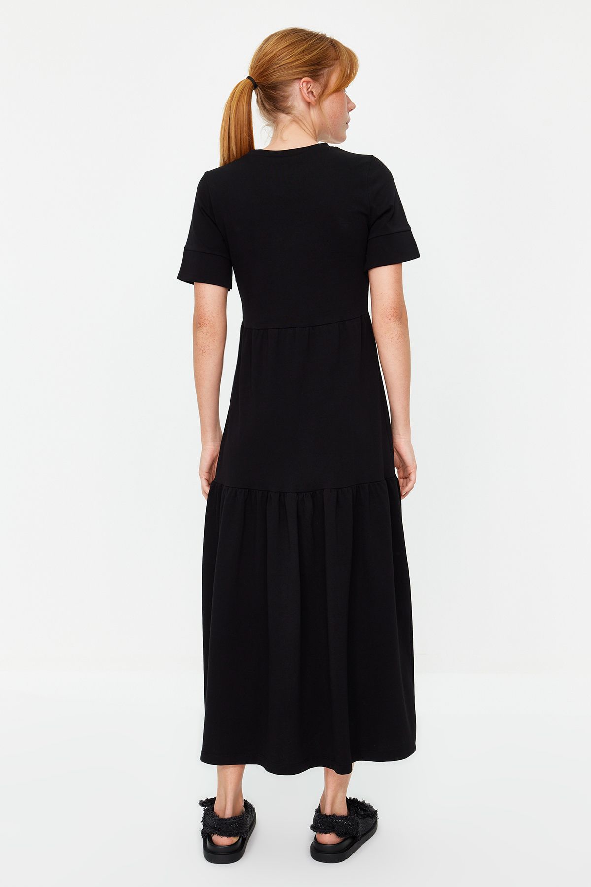 Trendyol Collection-Schwarzes gerafftes Kurzarm-Maxikleid aus Strick TWOSS24EL00132 6