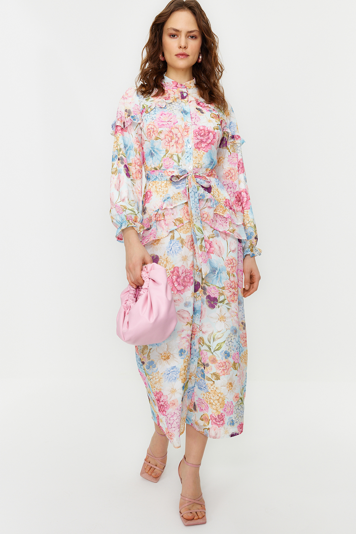 Trendyol Modest Liliowa, szyfonowa sukienka z kwiatowym wzorem i szczegółową ...