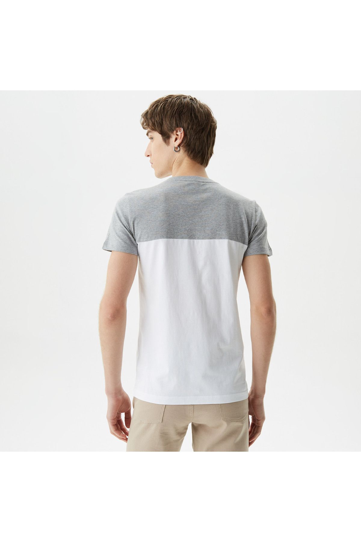 Lacoste تی شرت خاکستری بلوک رنگ یقه باریک مردانه