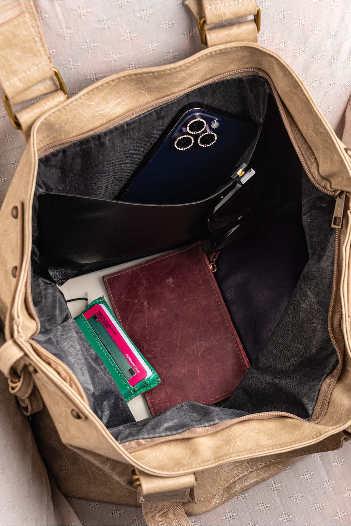 Lorenz canvas 2024 messenger bag